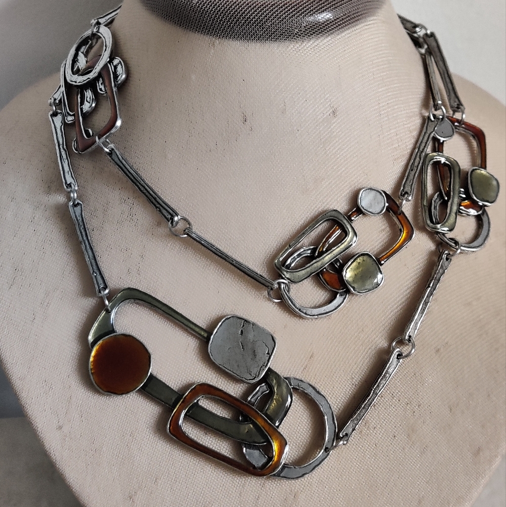 Modernist brutalist long necklace signed NES Montreal